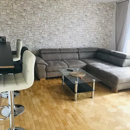 Vida Real Estate Stein
